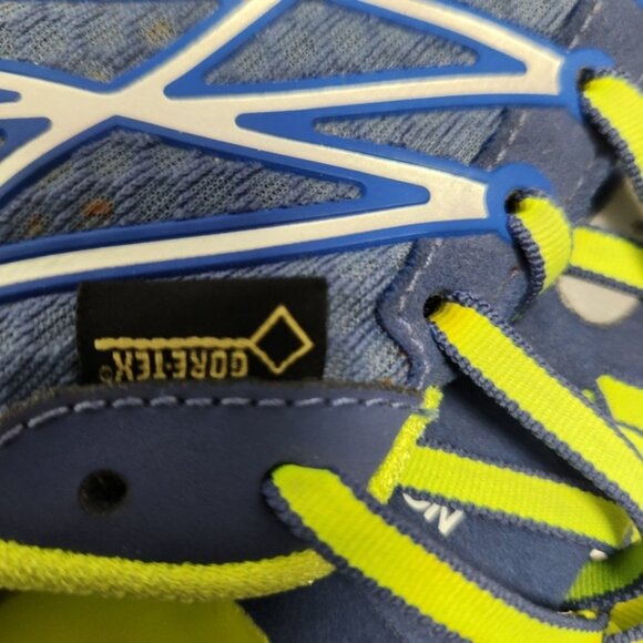 The North Face Women's  Blue Athletic Shoes - Picture 13 of 14